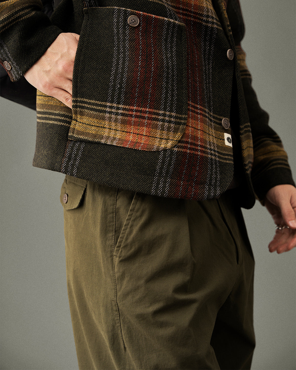 AKJAKOB COTTON PLEAT PANTS - Forest night