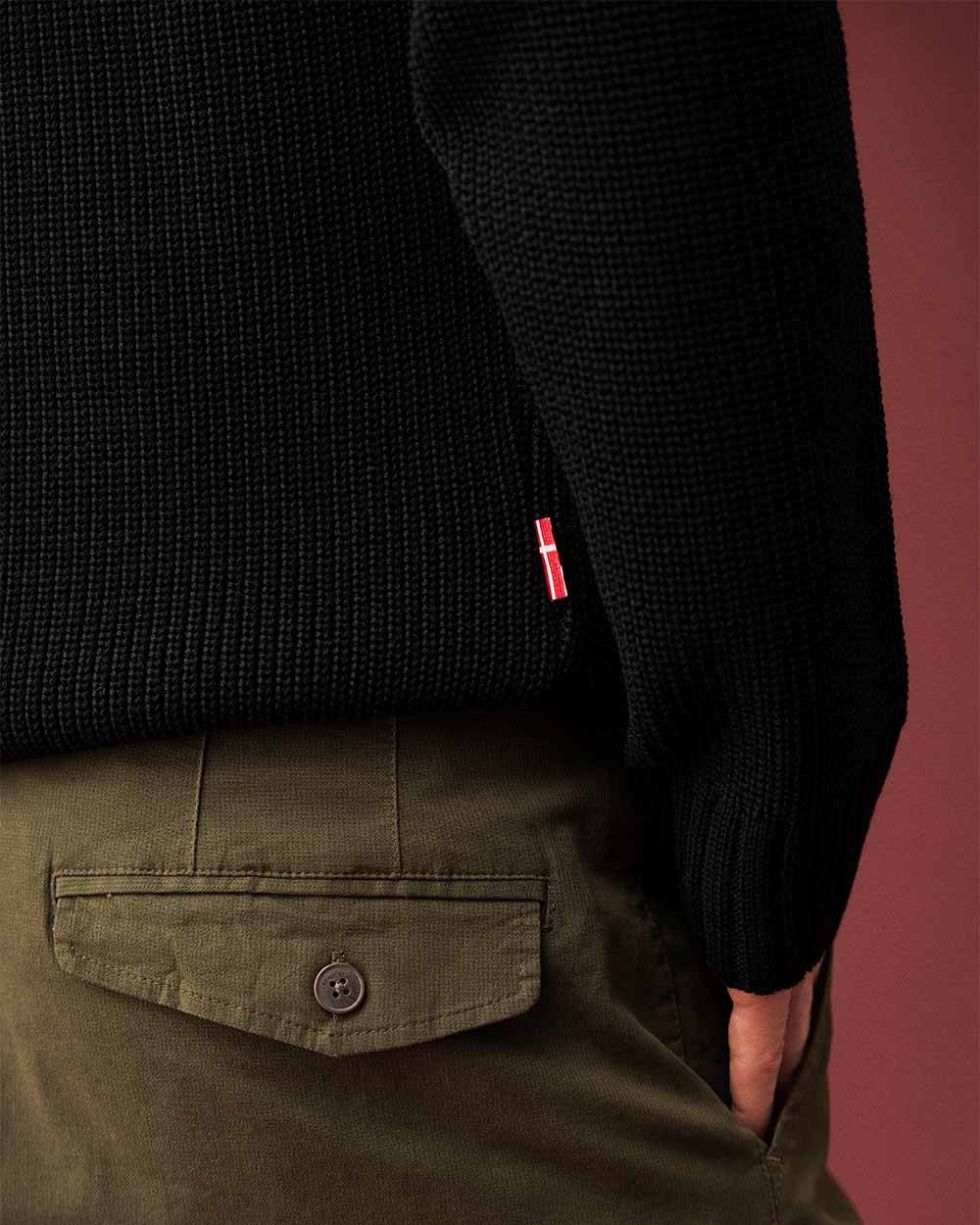 AKSYLVESTER KNIT - Caviar