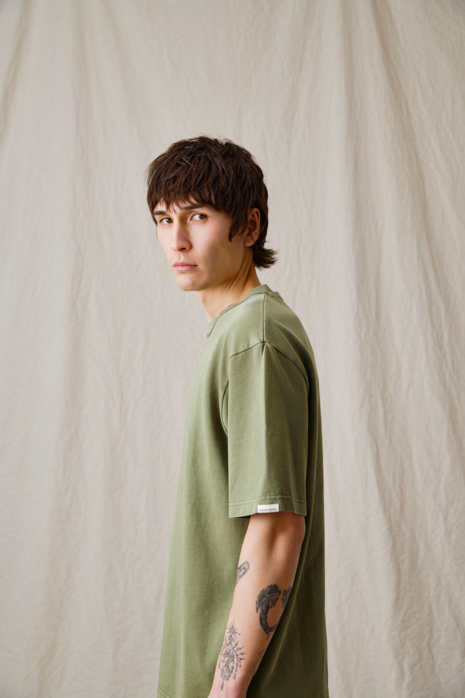 AKVILLADS S/S TEE - Olivenite