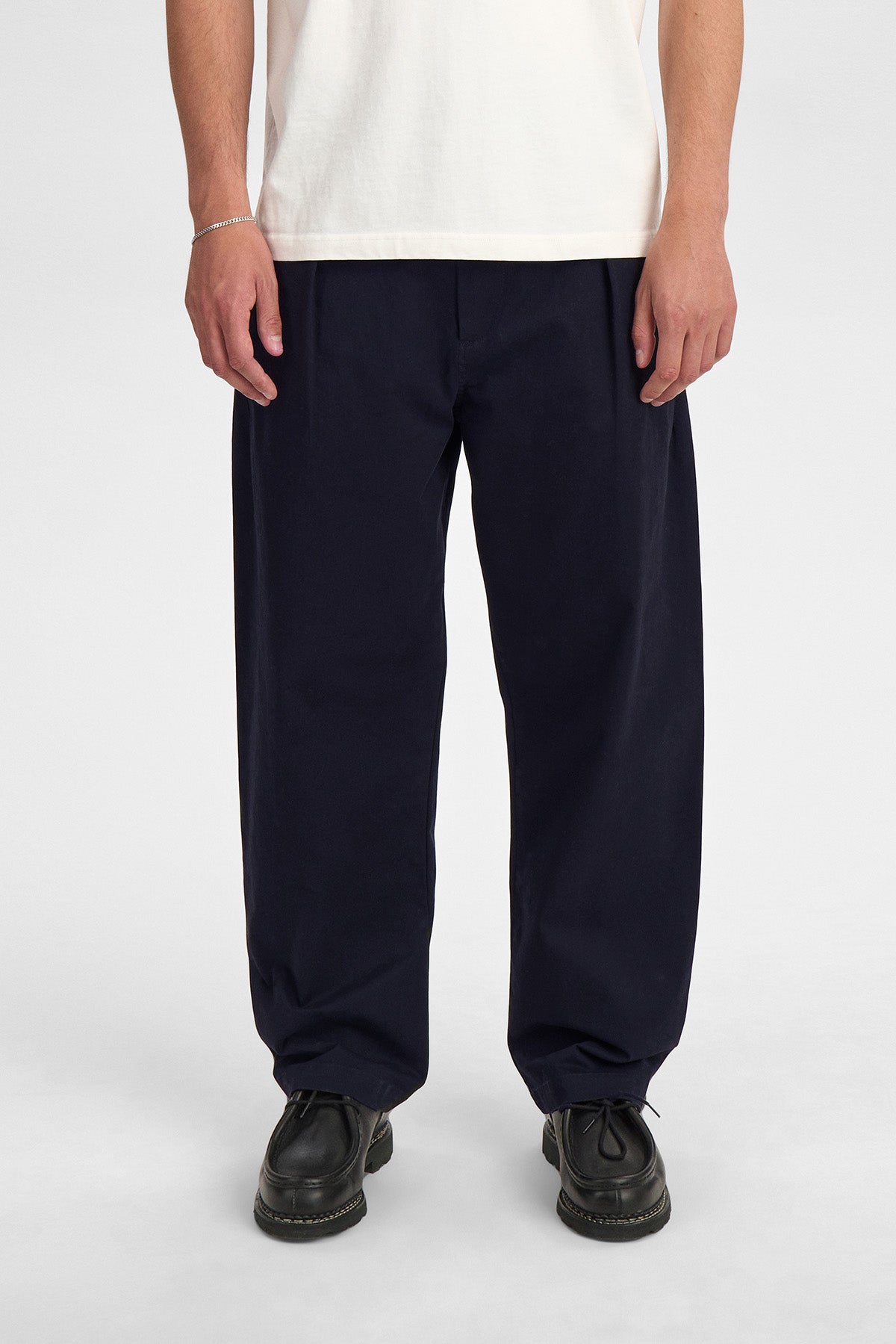 AKJAKOB COTTON PLEAT PANTS - Sky Captain